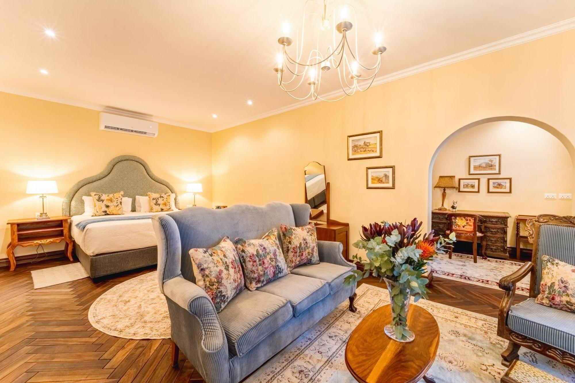 The Victorian Manor Bed & Breakfast Victoria Falls Exterior photo